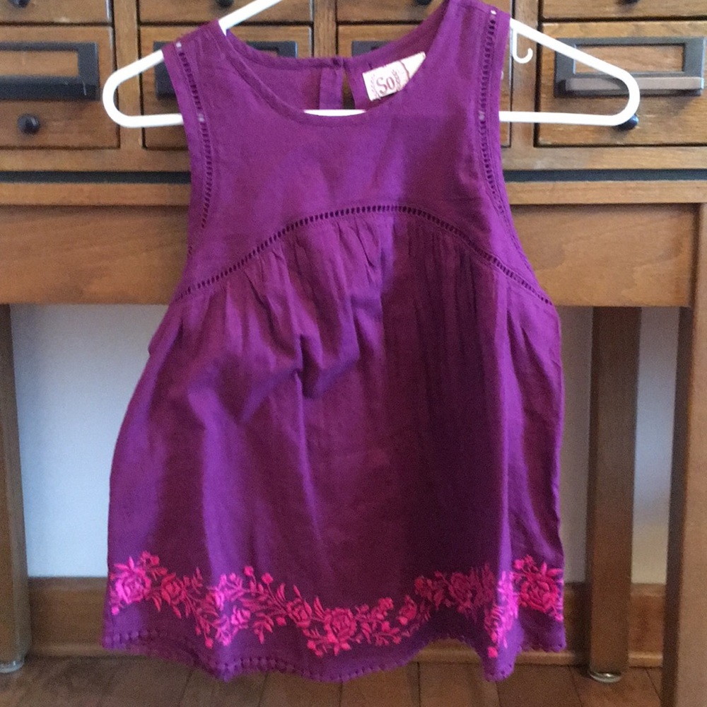NWT boho embroidered sleeveless top